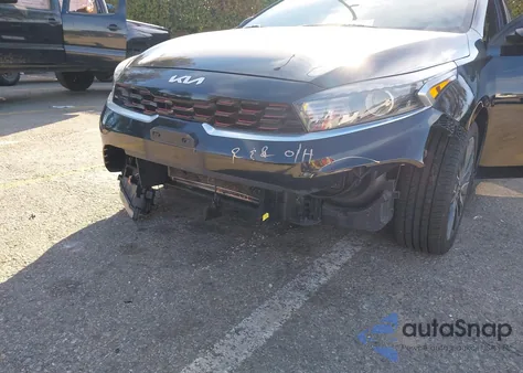 2022 Kia Forte Gt-Line z USA, uszkodzony, nr VIN 3KPF54AD3NE471613